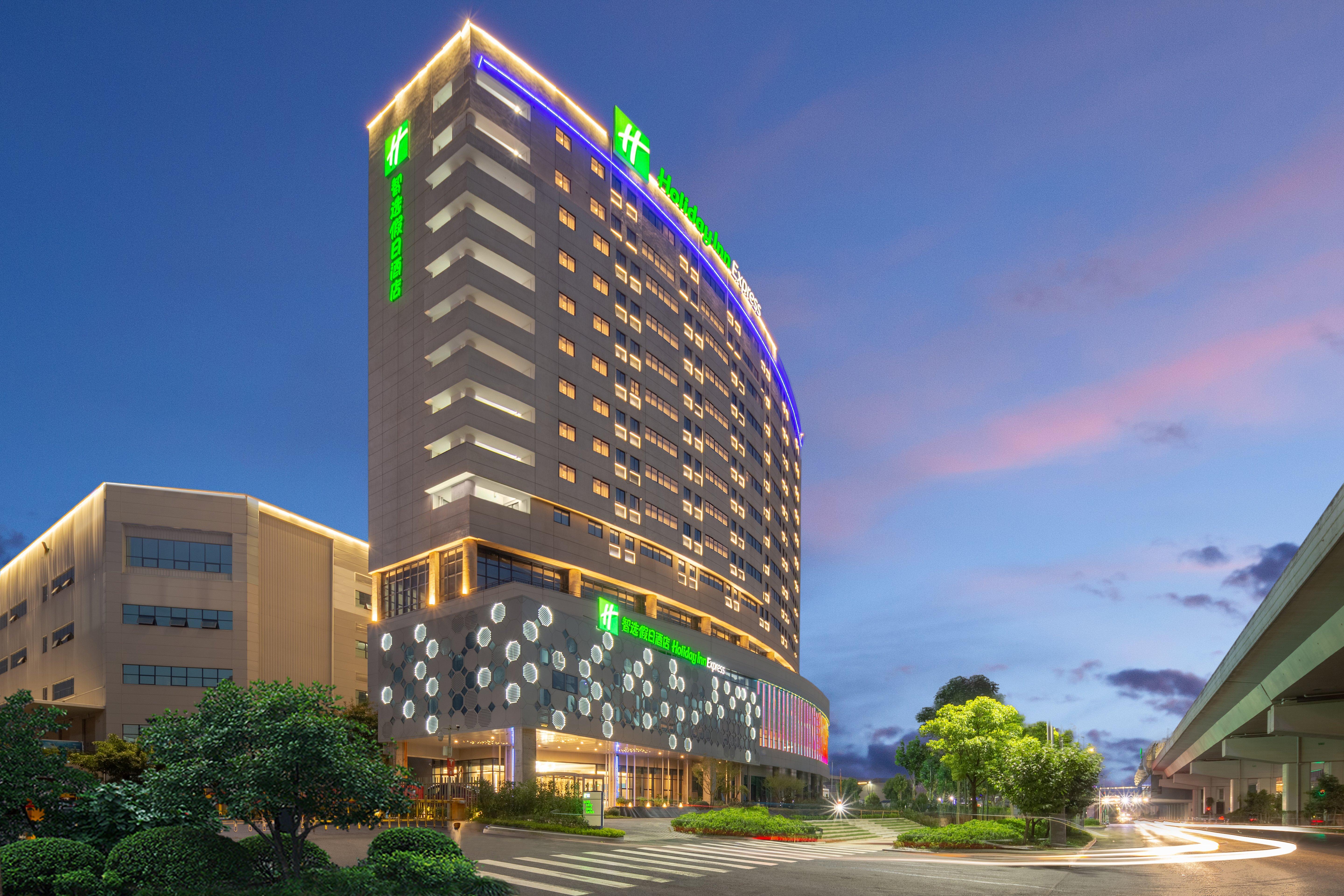 Holiday Inn Express Chongqing Airport Zone By Ihg エクステリア 写真